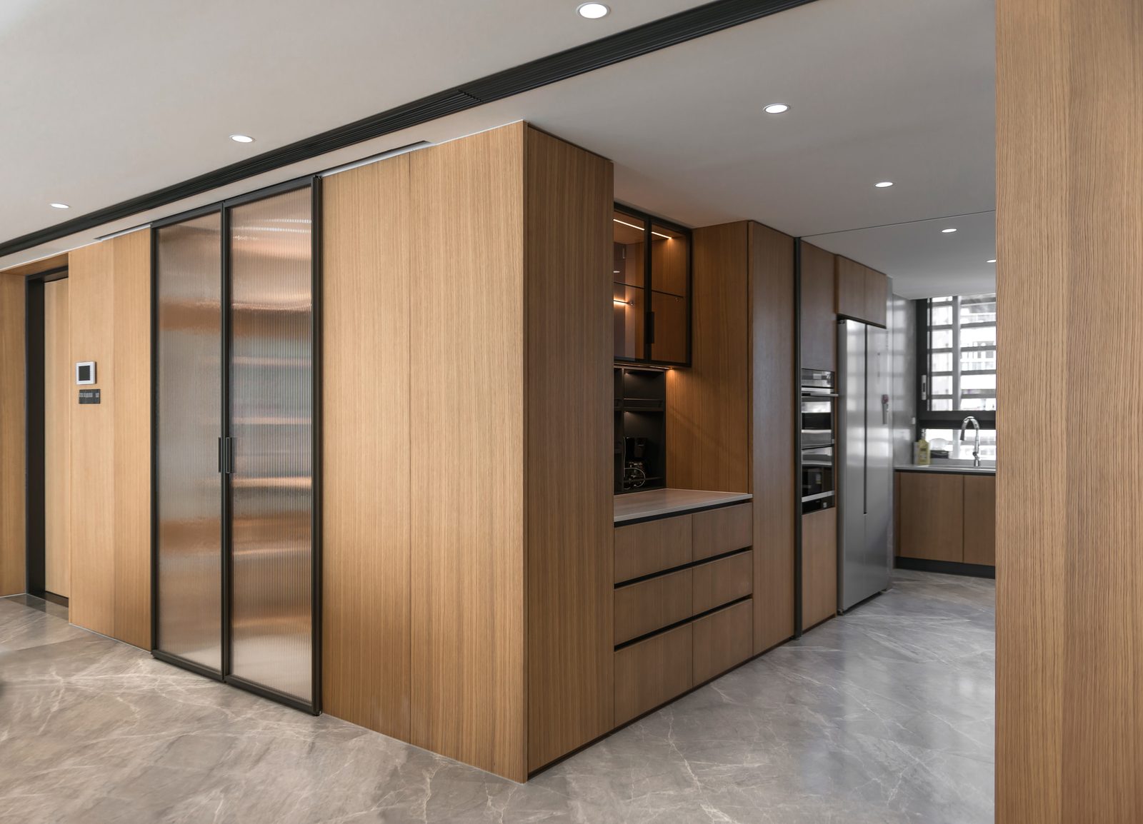 Warm Contemporary detail 1